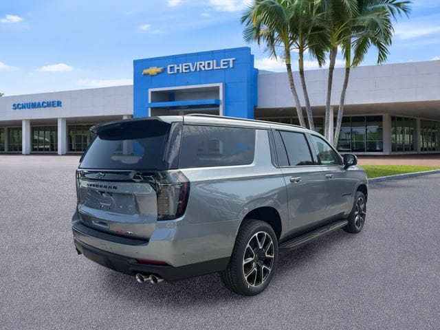 2026 Chevrolet Suburban RST - Photo 7