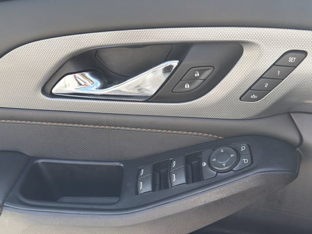 2021 Chevrolet Traverse Premier - Photo 24
