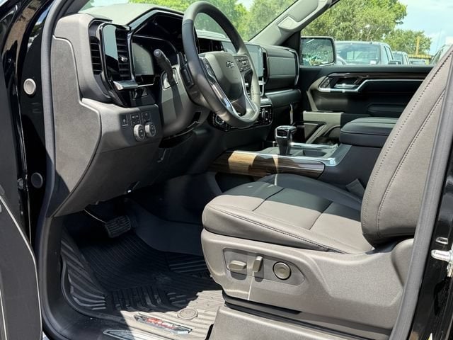 2026 Chevrolet Silverado 1500 RST - Photo 13