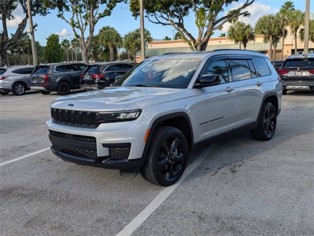 Used 2025 Jeep Grand Cherokee L Altitude X