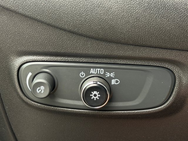 2024 Chevrolet Equinox LT - Photo 19