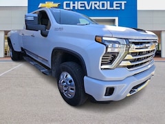 2025 Chevrolet Silverado 3500 HD High Country DRW Truck