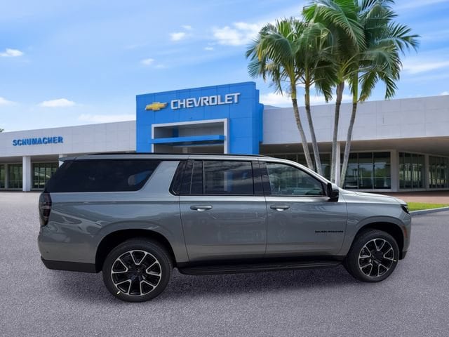 2026 Chevrolet Suburban RST - Photo 8