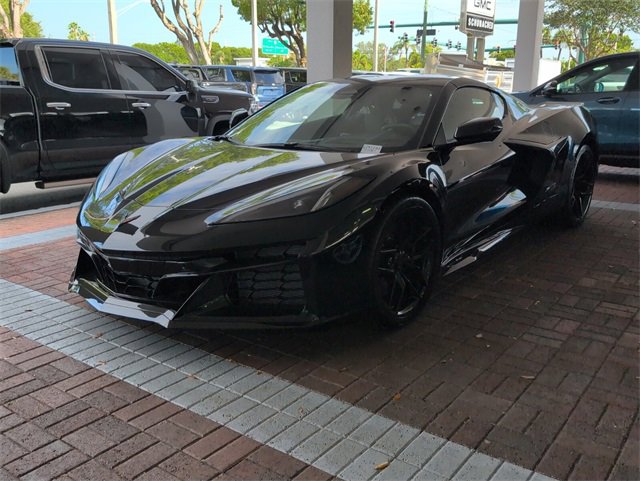 2025 Chevrolet Corvette Z06 2LZ photo 4