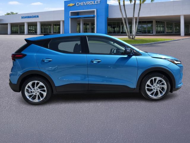 2027 Chevrolet Bolt LT - Photo 8