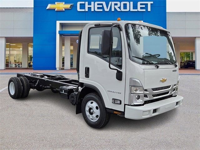 2025 Chevrolet Low Cab Forward Base's photo