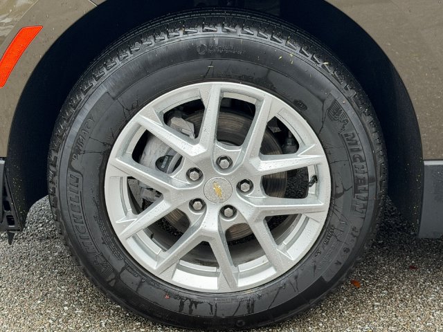 2024 Chevrolet Equinox LT - Photo 11