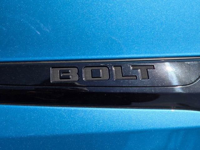 2027 Chevrolet Bolt LT - Photo 17
