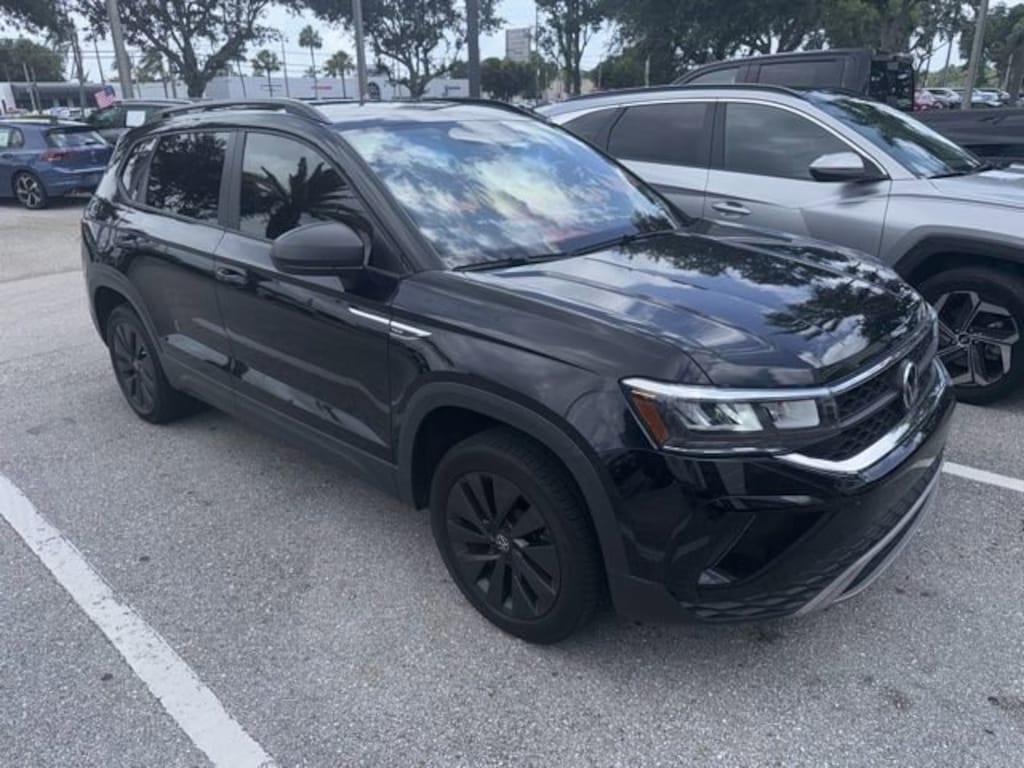 Used 2022 Volkswagen Taos 1.5T S SUV