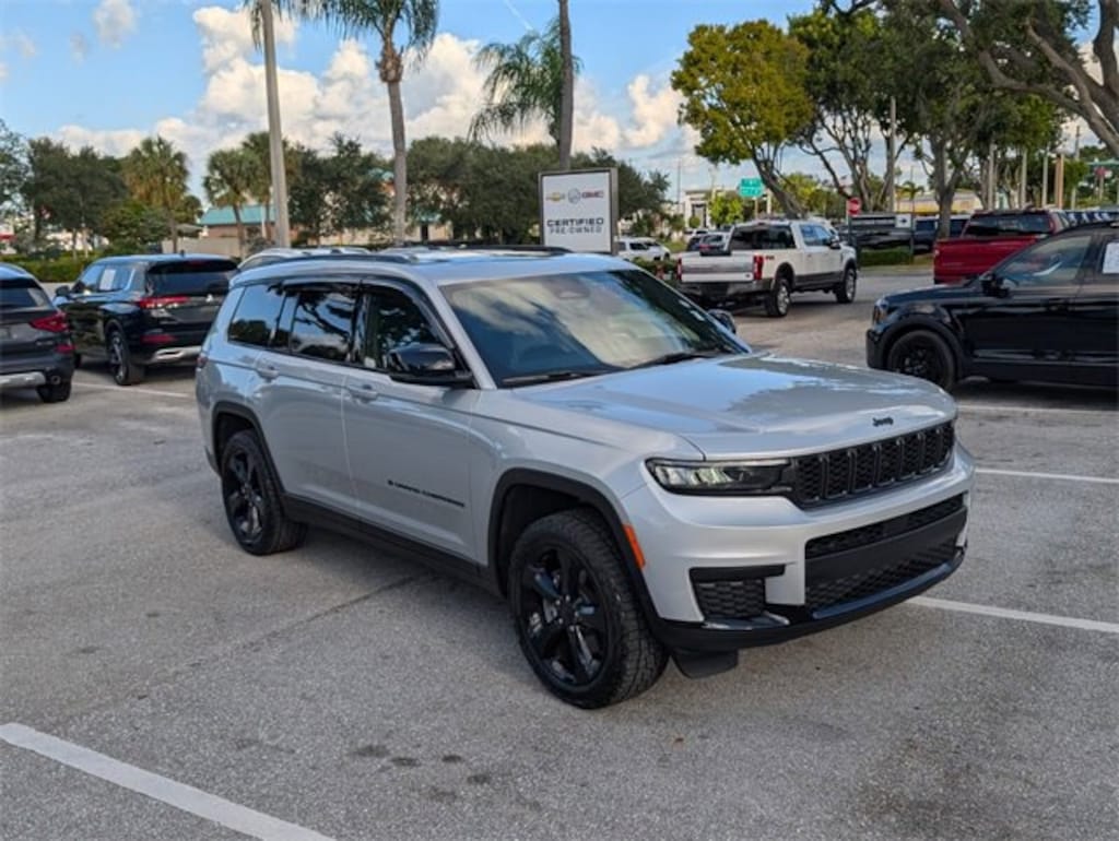 Used 2025 Jeep Grand Cherokee L Altitude X