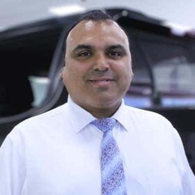 Staff member Alvaro Solis from ID_1ae14f