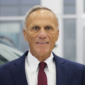 Staff member George Bengston from ID_07dde7