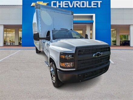 2023 Chevrolet Silverado 5500 HD Work Truck Truck