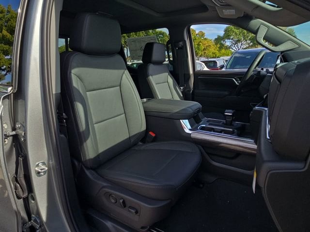 2026 Chevrolet Silverado 1500 LTZ - Photo 17
