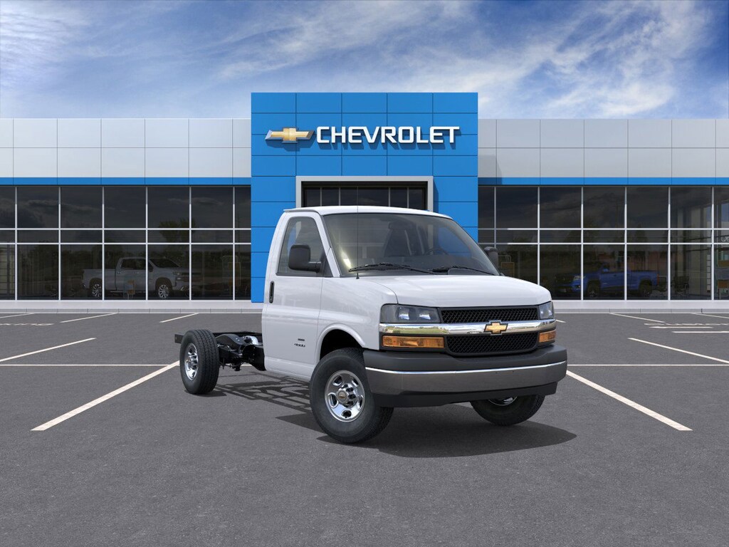 New 2026 Chevrolet Express Cutaway 3500 1WT Cutaway Van