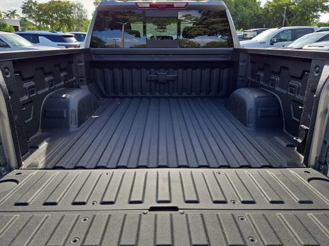 2026 Chevrolet Silverado 1500 LTZ - Photo 14