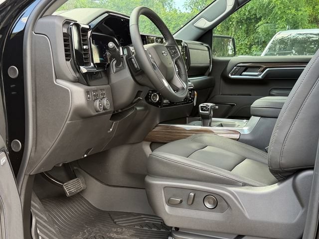 2026 Chevrolet Silverado 1500 LT Trail Boss - Photo 12