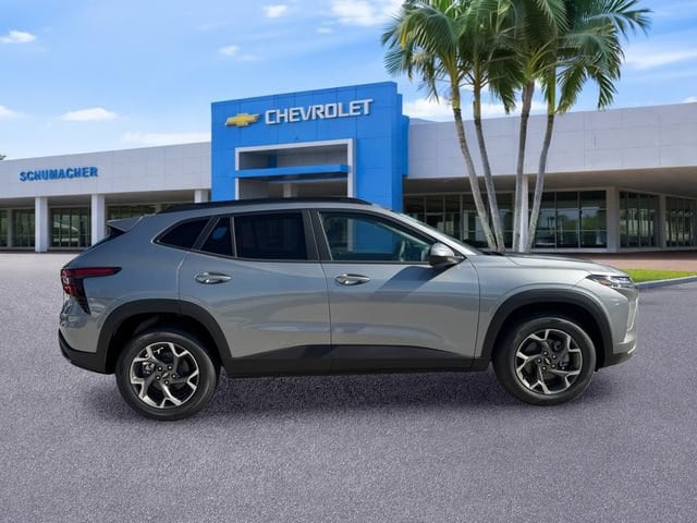 2026 Chevrolet Trax LT - Photo 8