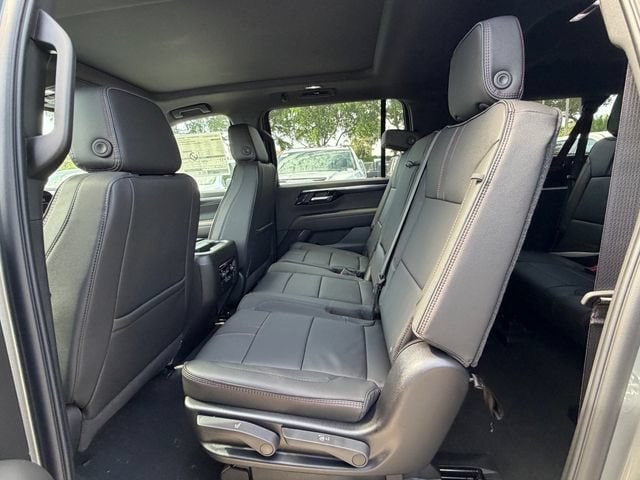 2026 Chevrolet Suburban RST - Photo 14