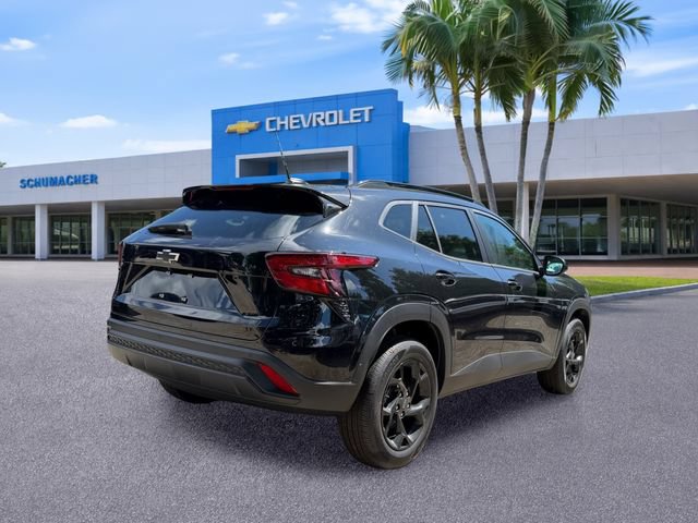 2026 Chevrolet Trax LT - Photo 7