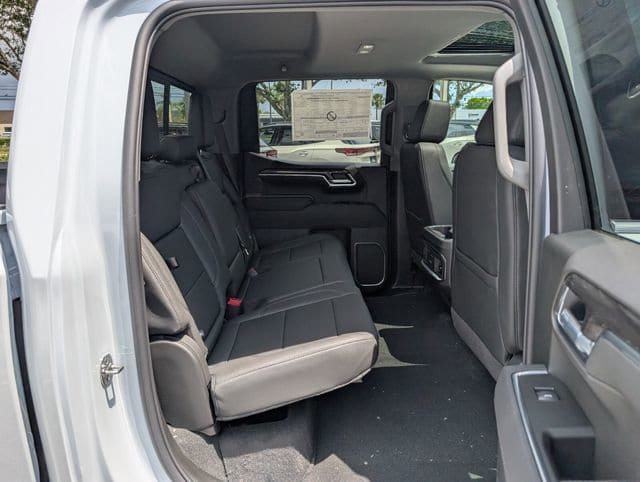 2026 Chevrolet Silverado 1500 LTZ - Photo 17