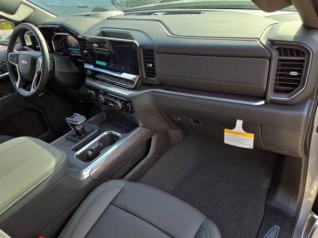 2026 Chevrolet Silverado 1500 LTZ - Photo 16