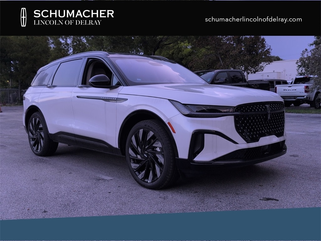 2025 Lincoln Nautilus Reserve's photo