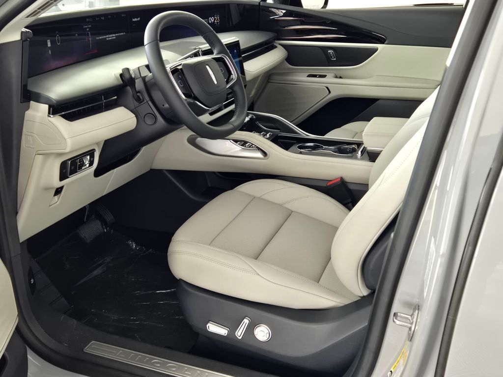 2026 Lincoln Nautilus Premiere - Photo 8