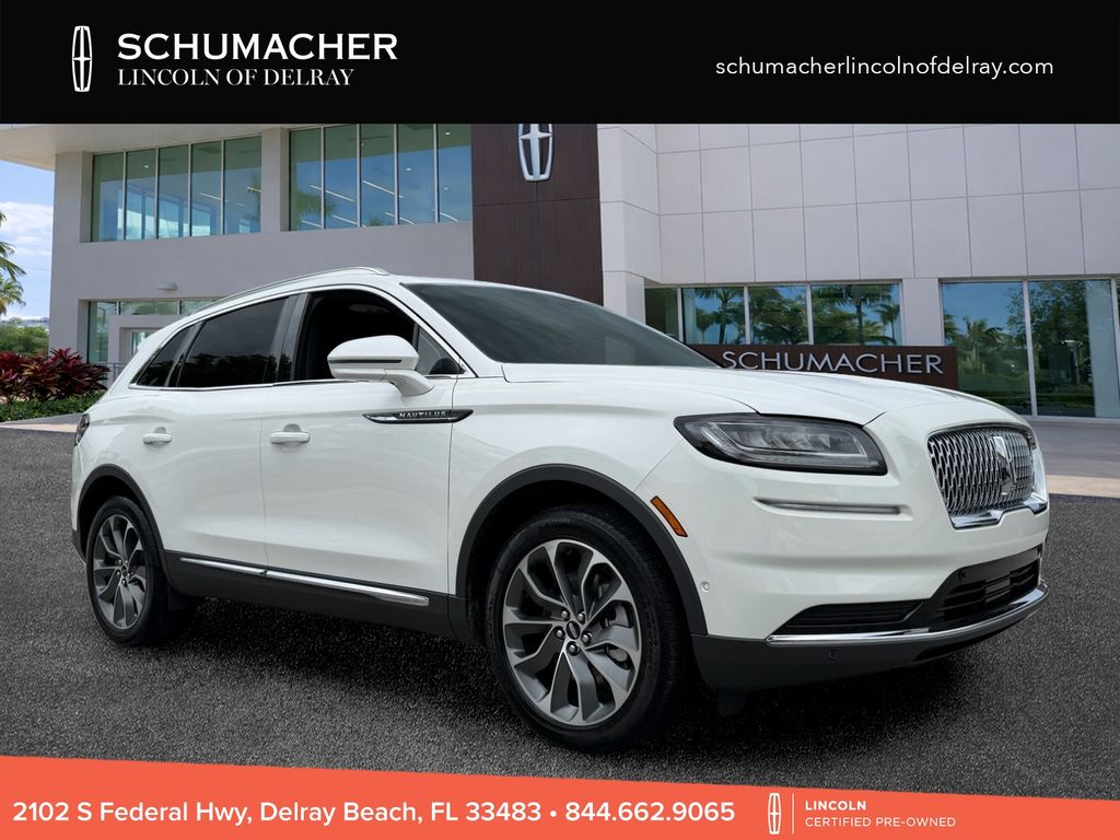 2023 Lincoln Nautilus Reserve FWD's photo