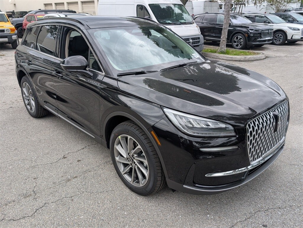 2026 Lincoln Corsair Premiere photo 2
