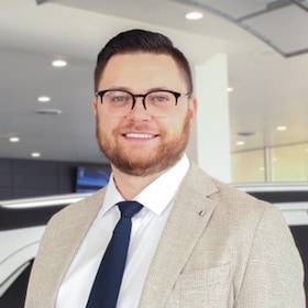 Staff member Arnold Gaufler from 391706415b2d