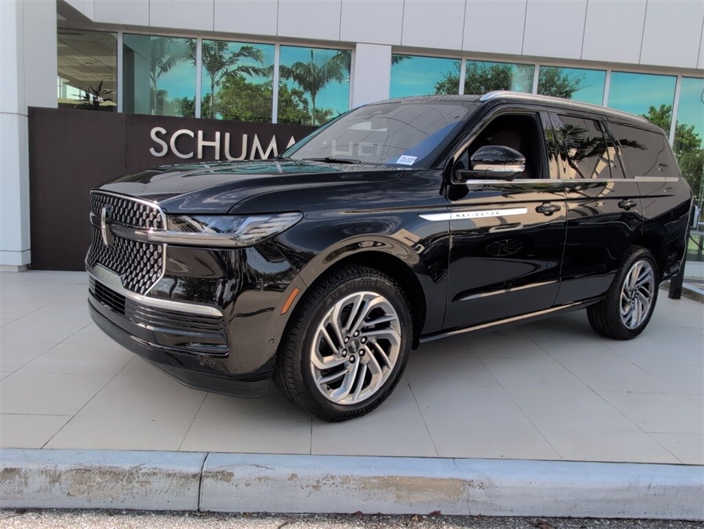 2025 Lincoln Navigator Reserve photo 4
