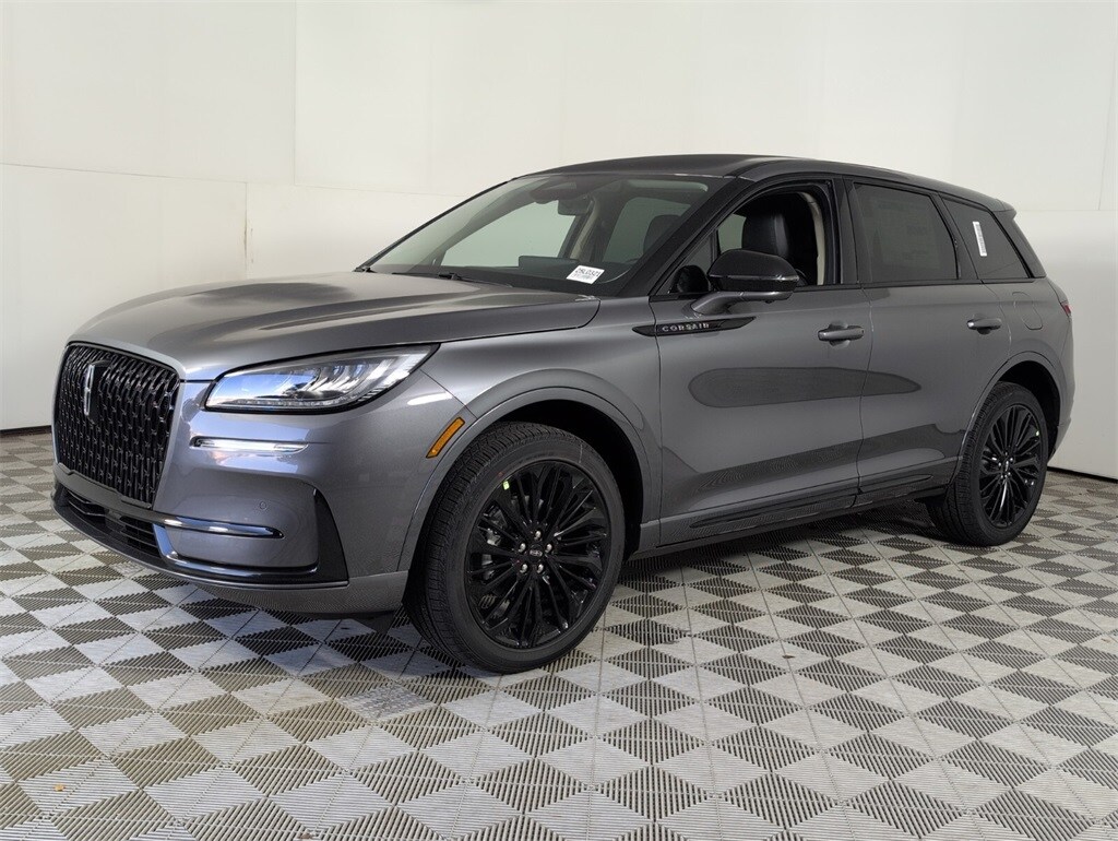 2025 Lincoln Corsair Premiere photo 4