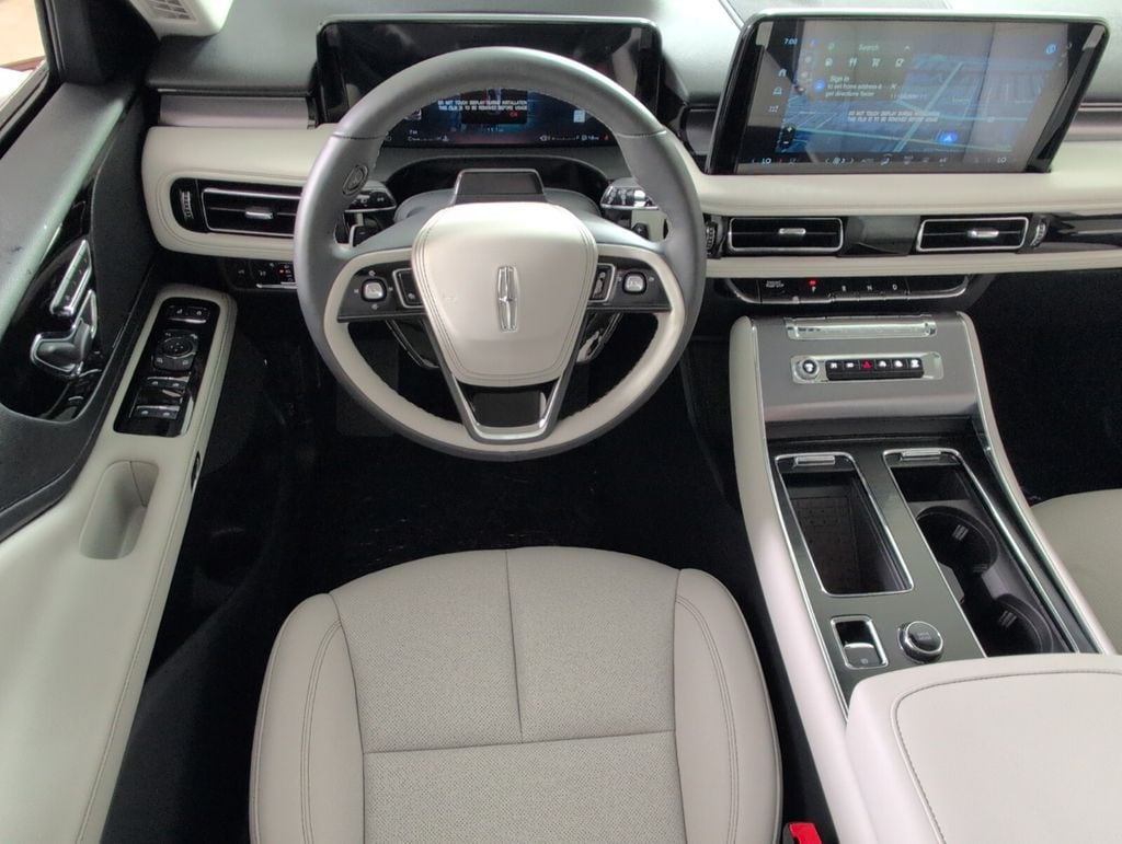 2025 Lincoln Aviator Premiere - Photo 8