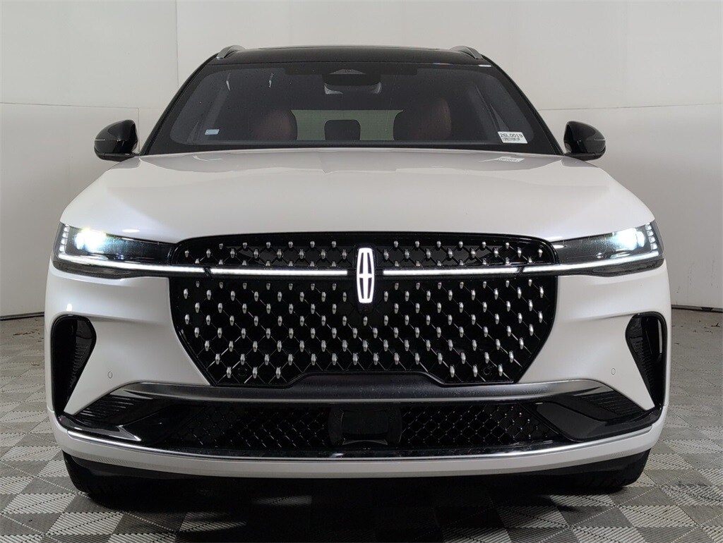 2026 Lincoln Nautilus Reserve photo 2