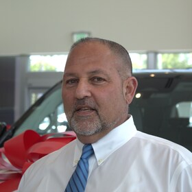 Staff member Anthony Segreto from 0195aa2d83f8