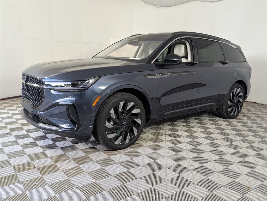 2024 Lincoln Nautilus Black Label photo 4