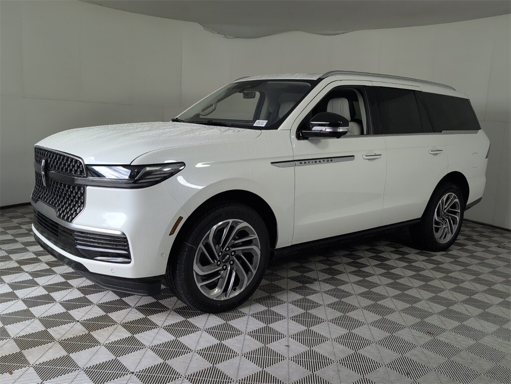 2025 Lincoln Navigator Reserve photo 4