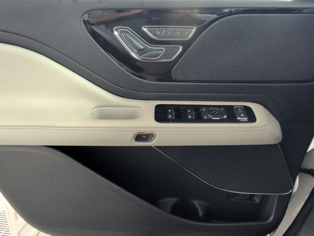 2025 Lincoln Aviator Premiere - Photo 15