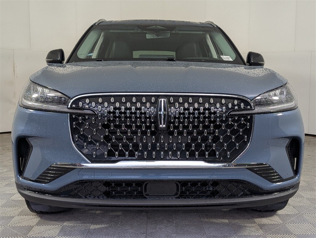 2025 Lincoln Aviator Premiere photo 3