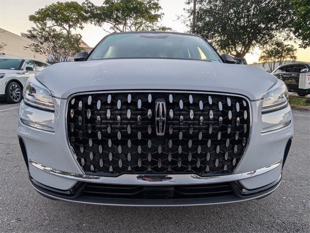 2026 Lincoln Corsair Reserve photo 3