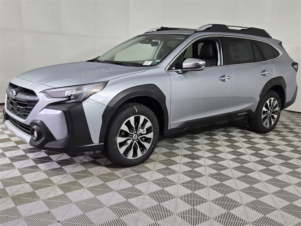 2025 Subaru Outback Touring XT photo 3