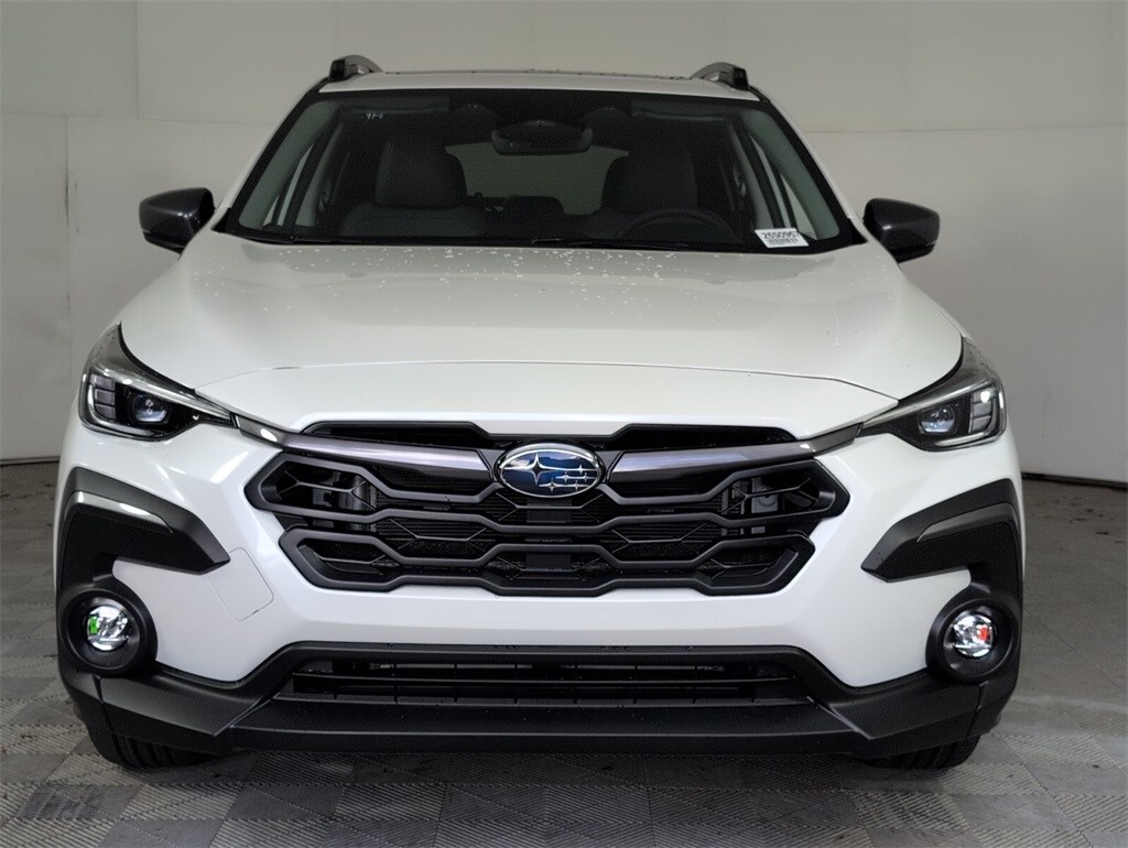 2025 Subaru Crosstrek Limited photo 2