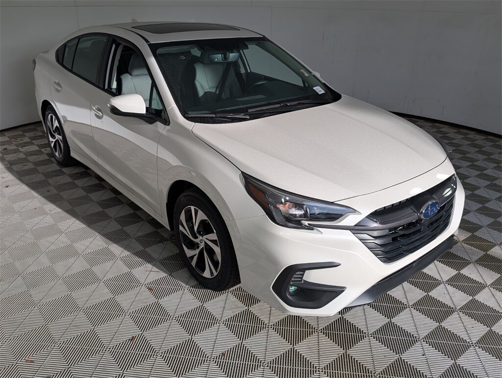 2025 Subaru Legacy Premium photo 2