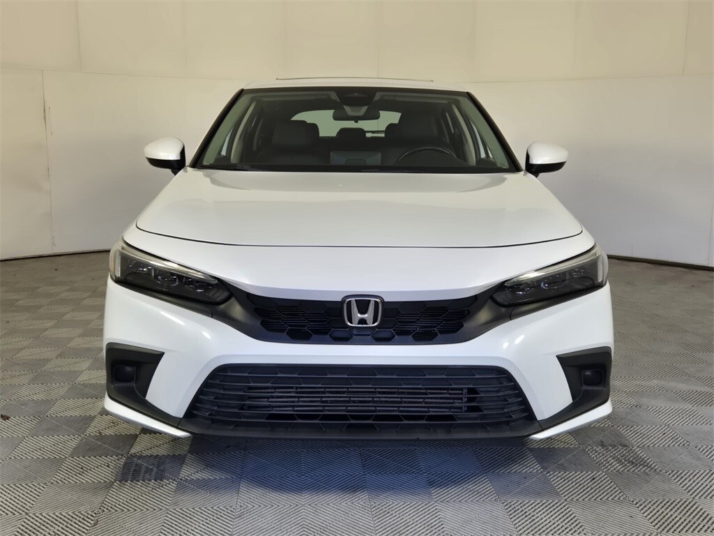2022 Honda Civic EX-L Hatchback photo 3