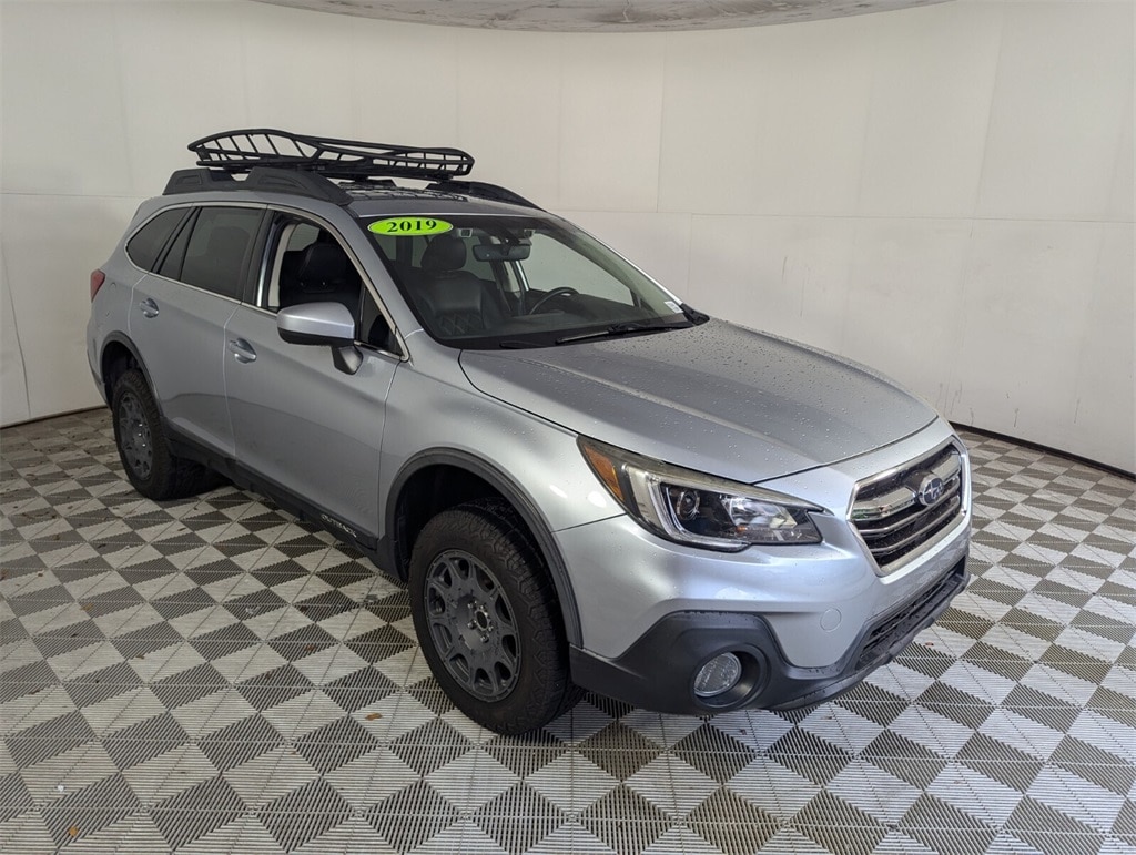 Used 2019 Subaru Outback Premium with VIN 4S4BSAFC5K3246095 for sale in Delray Beach, FL