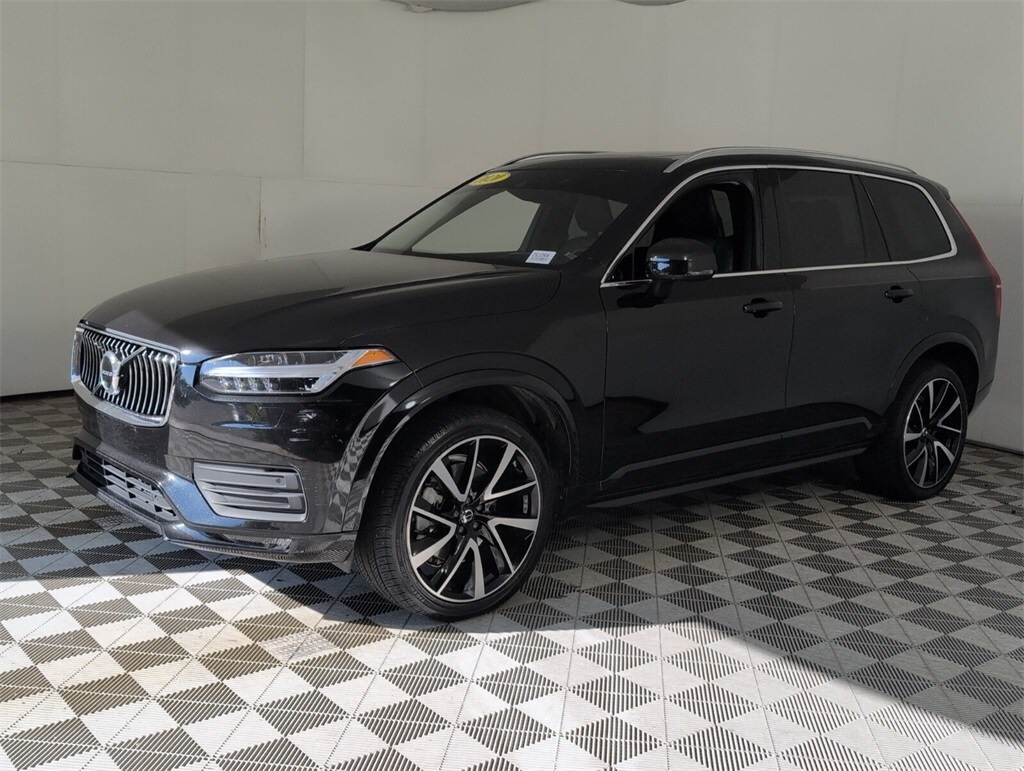 2020 Volvo XC90 T6 Momentum photo 4