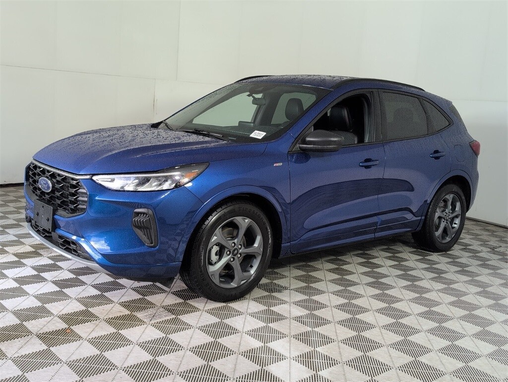 2023 Ford Escape ST-Line photo 3