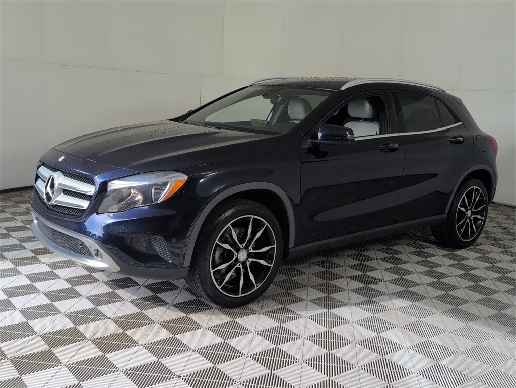 2017 Mercedes Benz GLA 250 photo 3