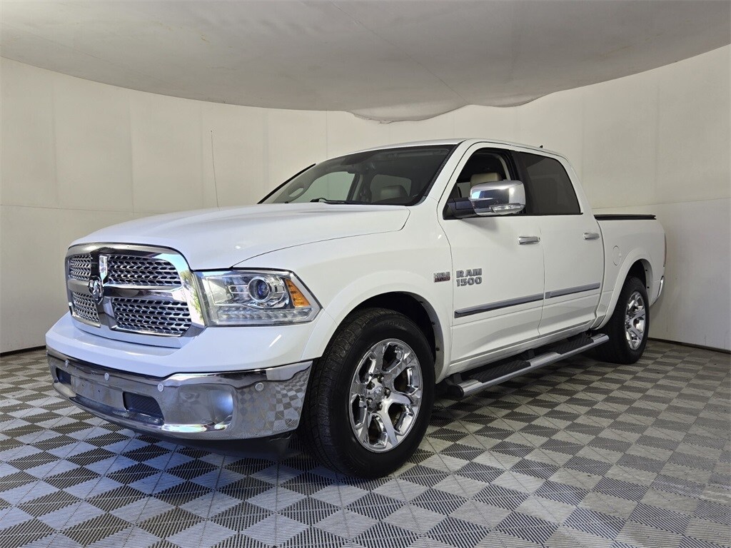 2015 Ram 1500 Laramie photo 4
